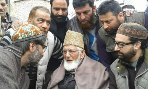 #PulwamaAttack : कश्मीर में हुर्रियत नेताओं से छीनी जाएगी सुरक्षा #PulwamaAttack : कश्मीर में हुर्रियत नेताओं से छीनी जाएगी सुरक्षा