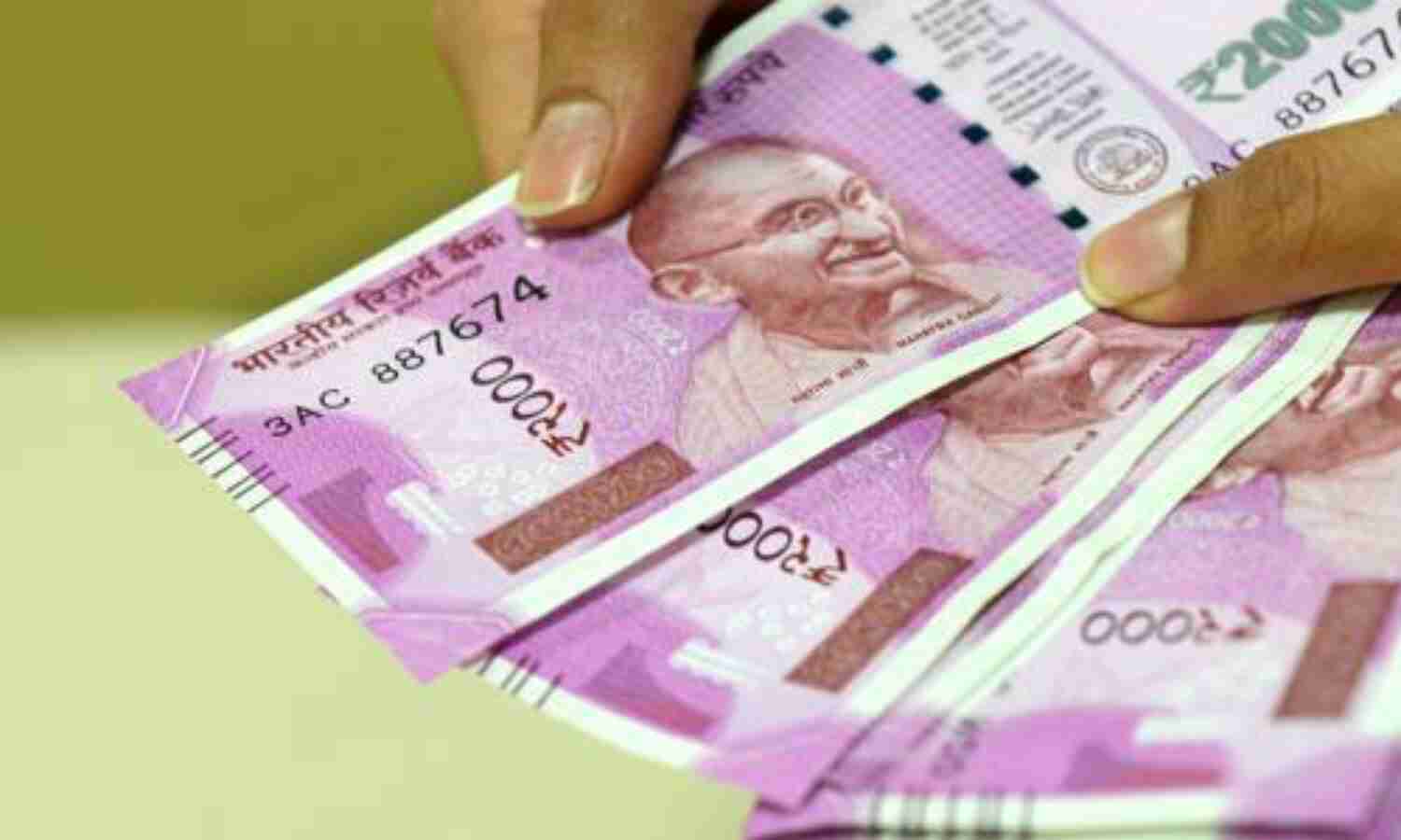 अगर आप टैक्स बचाने की सोच रहे तो करें यह उपाय