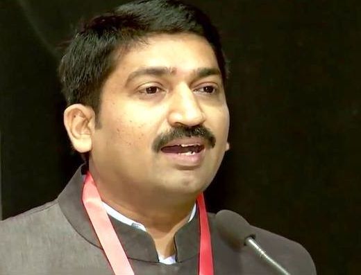 सफल जीवन के लिए सकारात्मक विचारों का होना बेहद जरूरी - पी. नरहरि