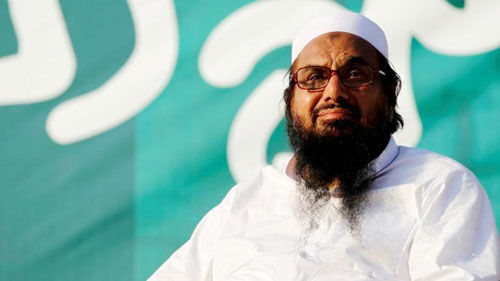 26/11 मुंबई हमले में मारे गए 10 आतंकियों के लिए पाक में प्रार्थना करवा रहा हाफिज सईद