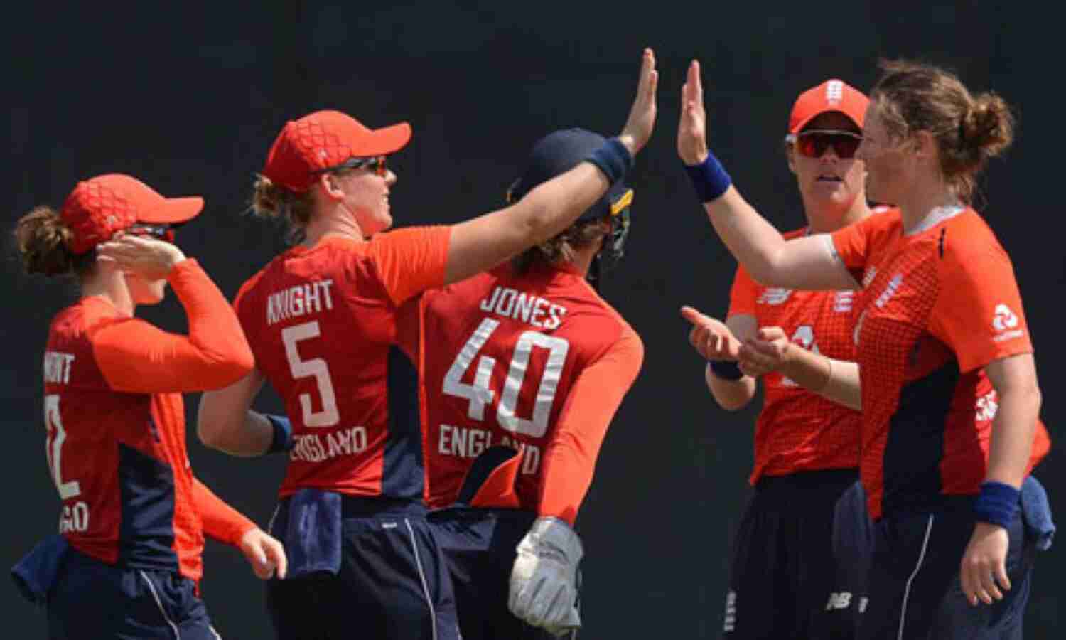 इंग्लैंड महिला क्रिकेट टीम ने पहले टी-20 में श्रीलंका को 8 विकेट से हराया