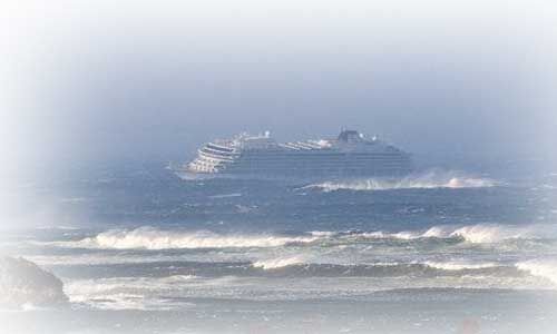 नॉर्वे : समुद्री जहाज के इंजन में आई खराबी, हेलिकॉप्टर से बचाए गए 115 यात्री, बचाव कार्य लगातार जारी