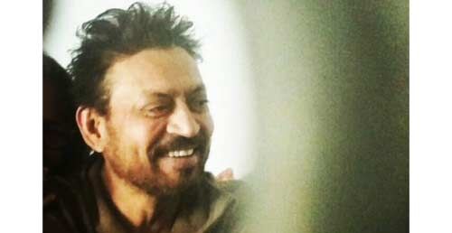 कब्रिस्तान में सुपुर्द-ए-खाक हुए इरफान, मौजूद रहे दोनों बेटे और पत्नी