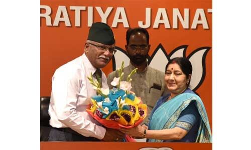 भाजपा में शामिल हुए पूर्व उप सेना प्रमुख लेफ्टिनेंट जनरल सरथचंद भाजपा में शामिल हुए पूर्व उप सेना प्रमुख लेफ्टिनेंट जनरल सरथचंद