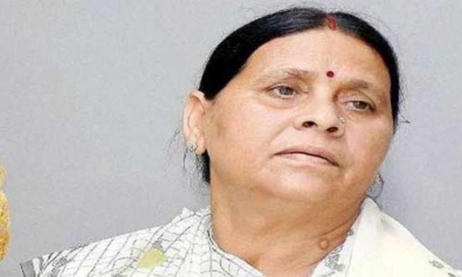 राबड़ी देवी से तेजस्वी यादव के संबंध में पूछा तो भड़कीं, कह दी ये बड़ी बात