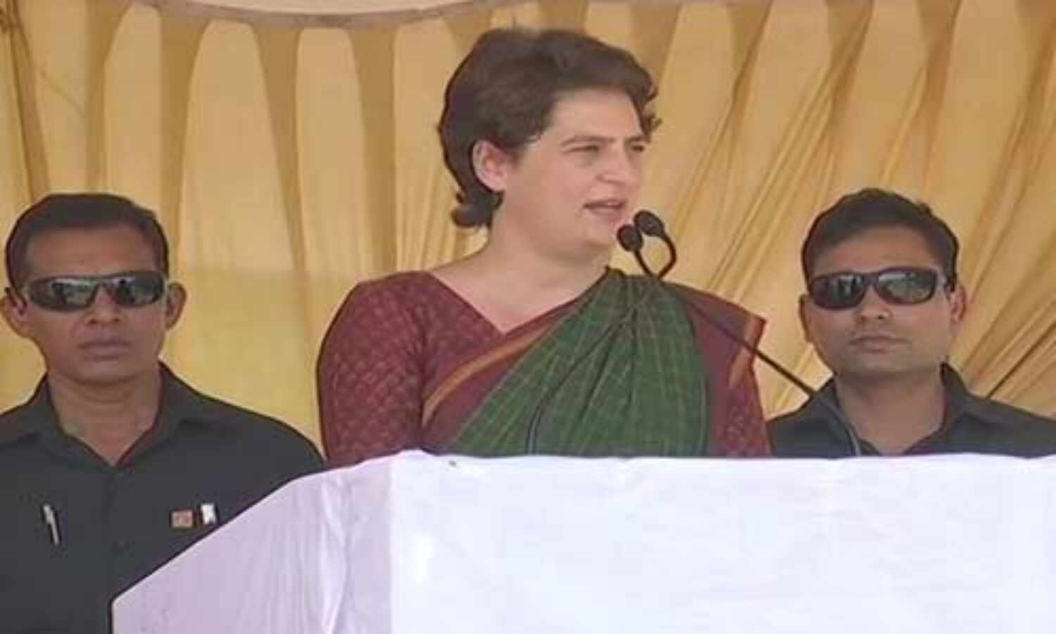 15 लाख रूपये सिर्फ एक जुमला बनकर रह गया : प्रियंका