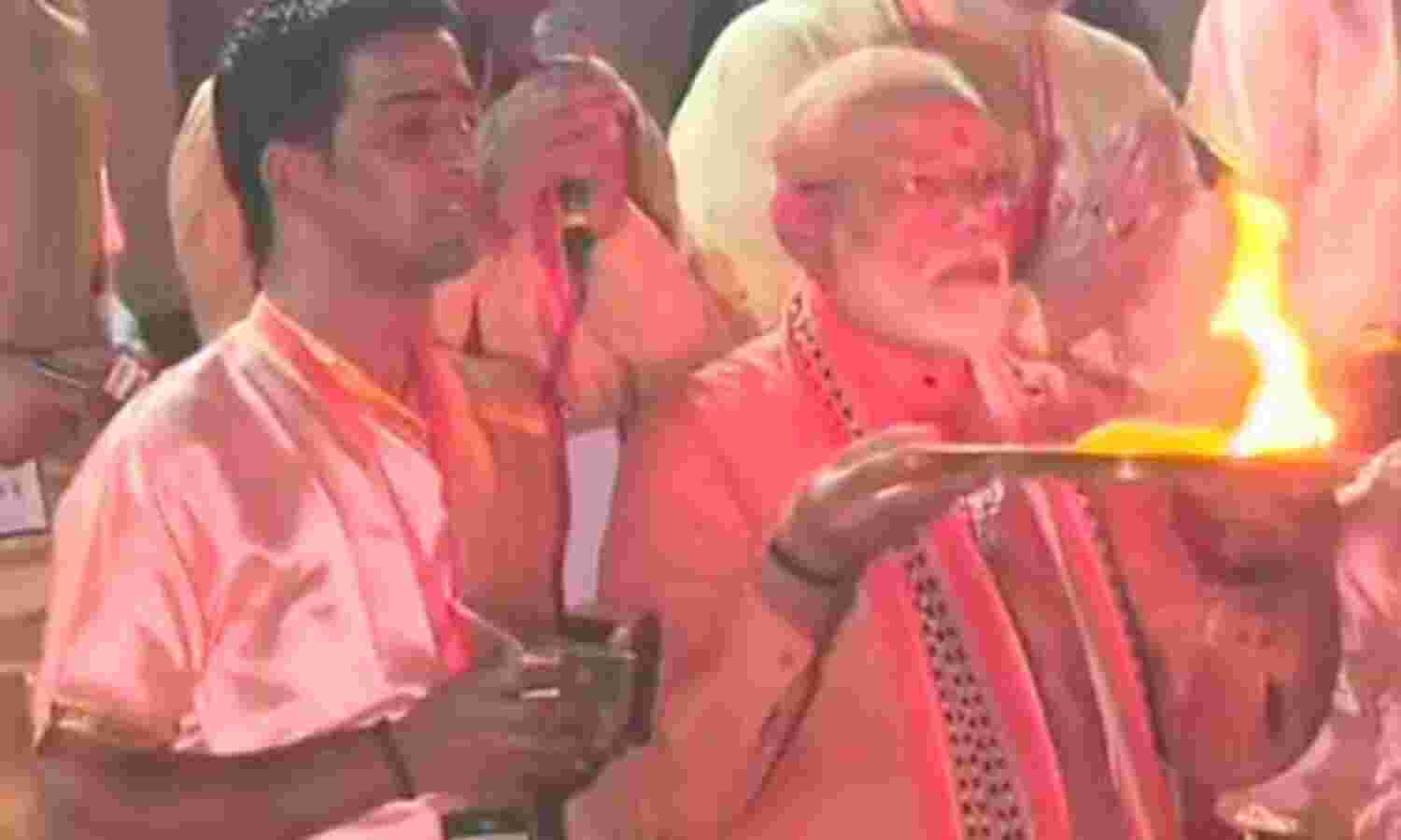 यह लोकतंत्र का महा उत्सव है... मोदी ने फिर रचा इतिहास