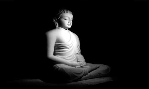 बुद्ध की मुस्कान से पराक्रम का आव्हान