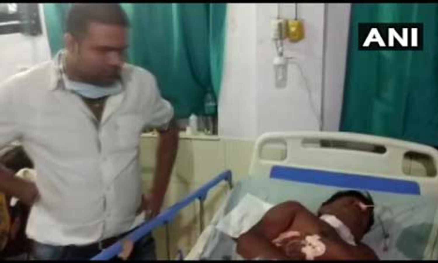 बिहार : राजद के 2 नेताओं पर हुई अंधाधुंध गोली मारी, गंभीर रूप से अस्पताल में भर्ती