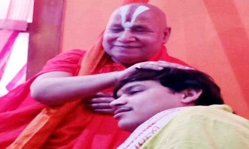 जगद्गुरु स्वामी रामभद्राचार्य ने घोषित किया अपना उत्तराधिकारी, पढ़े पूरी खबर जगद्गुरु स्वामी रामभद्राचार्य ने घोषित किया अपना उत्तराधिकारी, पढ़े पूरी खबर