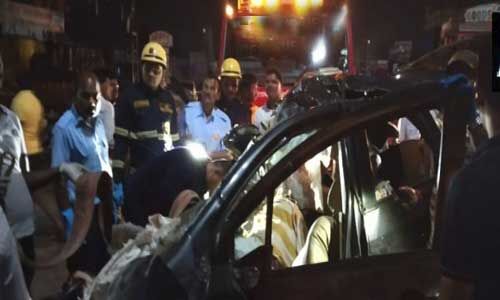 दर्दनाक हादसा : सोलापुर हाइवे पर ट्रक और कार की जोरदार टक्कर, 9 छात्रों की मौत