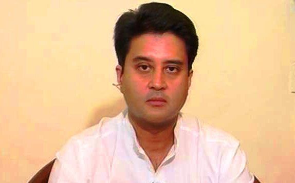 शिवराज कैबिनेट गठन के बाद सिंधिया ने दी बधाई शिवराज कैबिनेट गठन के बाद सिंधिया ने दी बधाई