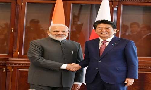 नरेन्द्र मोदी ने जापान के प्रधानमंत्री आबे से मिले,  रक्षा सहयोग बढ़ाने पर चर्चा