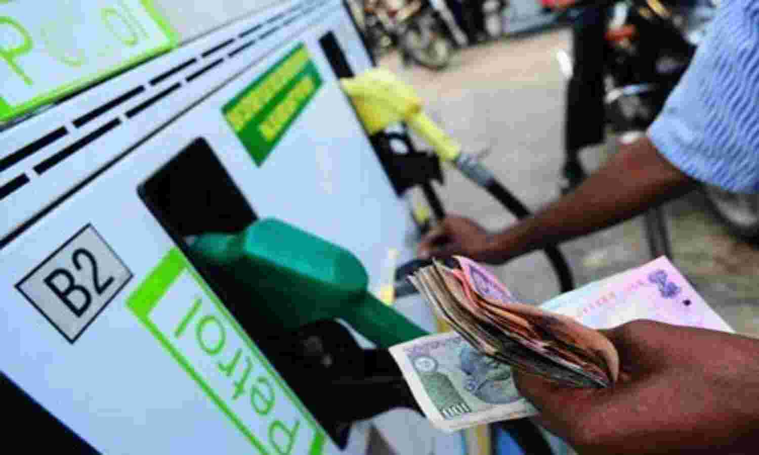 ऐसे हो सकती तेल की कीमतों में 60 प्रतिशत की कमी