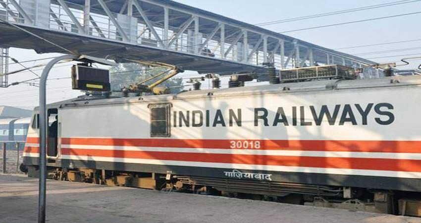 भारतीय रेलवे में 166 साल के इतिहास में पहली बार ऐसा क्या हुआ ? पढ़िए पूरी खबर