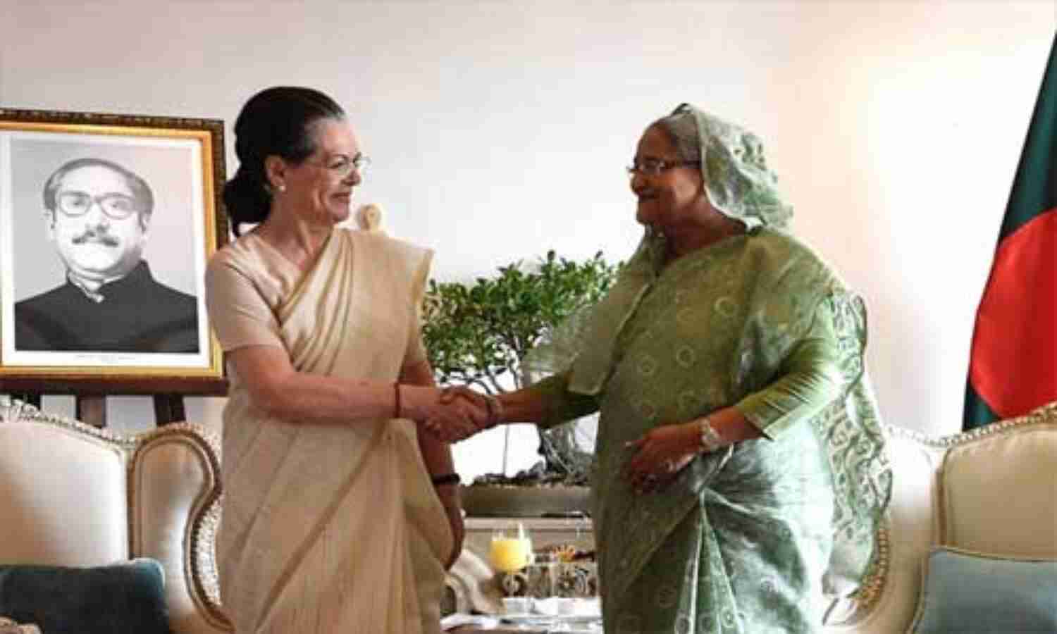 बांग्लादेश की प्रधानमंत्री शेख हसीना ने सोनिया गांधी से की मुलाकात