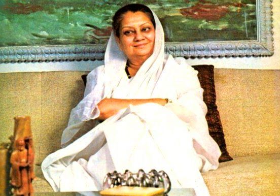 राष्ट्रवाद के लिए लोकपथ को अपनाने वाली राजनेता थीं राजमाता विजयाराजे सिंधिया राष्ट्रवाद के लिए लोकपथ को अपनाने वाली राजनेता थीं राजमाता विजयाराजे सिंधिया