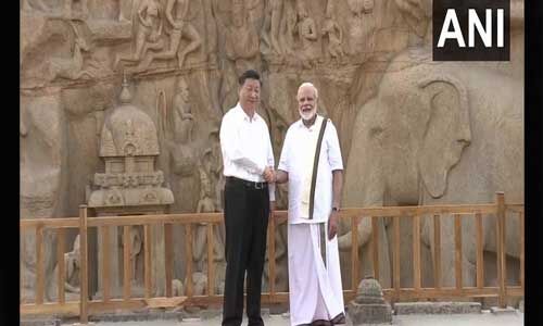 महाबलीपुरम में महामुलाकात : वेष्टि पहने PM ने शी को बताया पुराना संबंध महाबलीपुरम में महामुलाकात : वेष्टि पहने PM ने शी को बताया पुराना संबंध