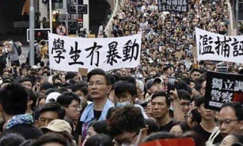 हांगकांग आंदोलन से बौखलाए चीन के राष्ट्रपति, कहा - हड्डी-पसली तोड़ दी जाएगी