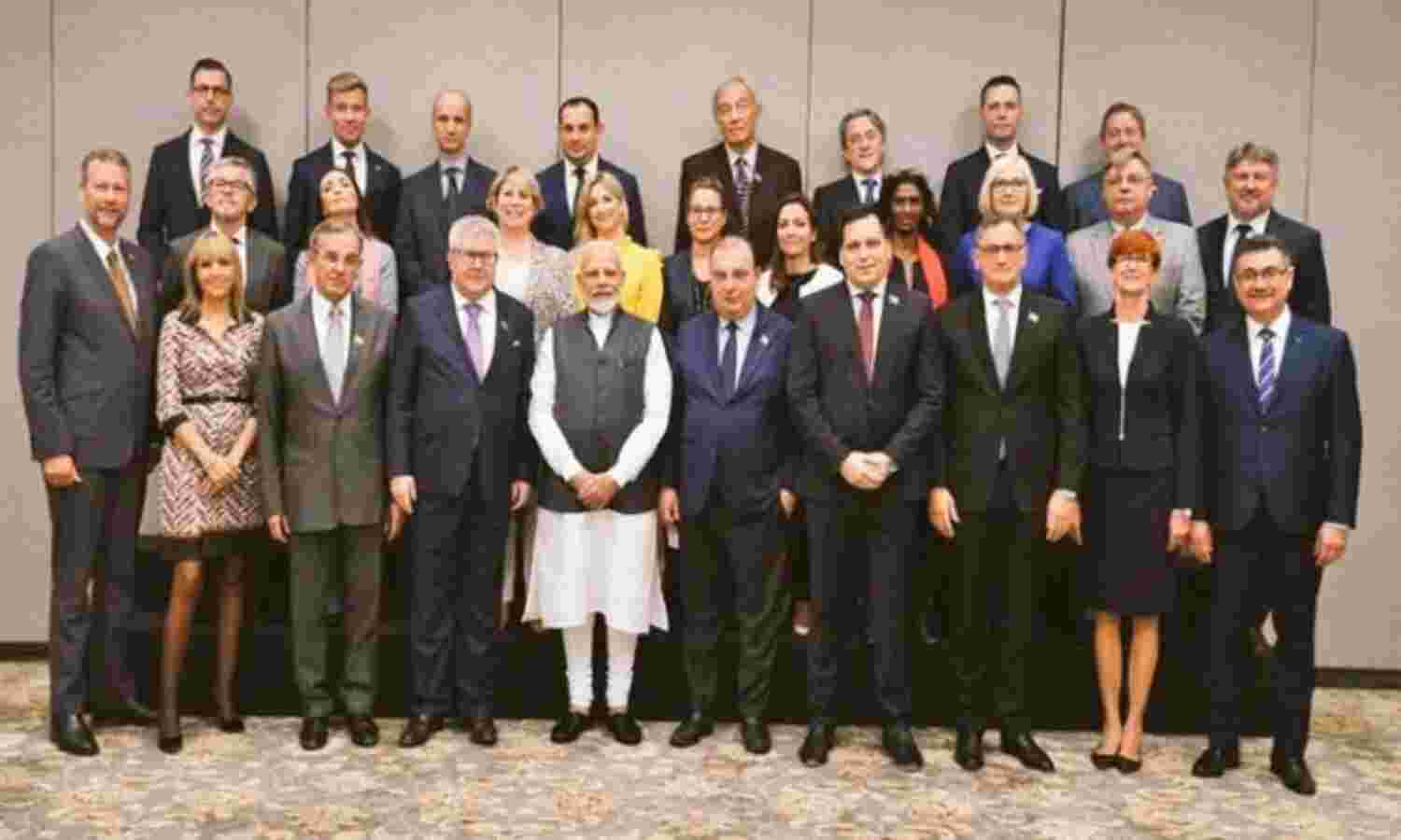 ईयू सांसदों के चरित्रहनन की दुर्भाग्यपूर्ण राजनीति