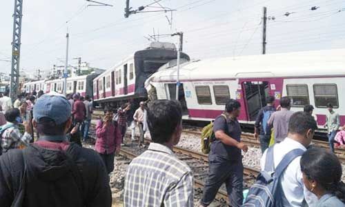 हादसा : बांग्लादेश में दो ट्रेनों की आमने-सामने हुई टक्कर, 15 की मौत