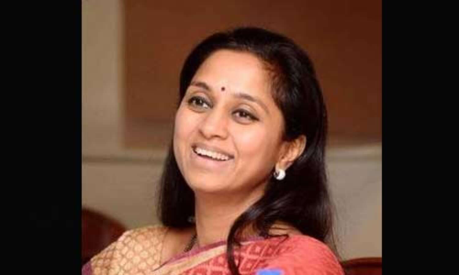 शरद पवार की बेटी सुप्रिया सुले ने अपने Whatsapp स्टेटस पर लिखा - पार्टी और परिवार में टूट