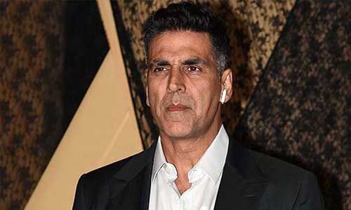 अक्षय कुमार के नासिक यात्रा को लेकर खड़ा हो गया विवाद