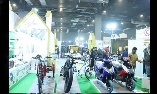 पॉल्यूशन को घटाने के लिए इलेक्ट्रिक वाहनों की दिशा में कदम बढ़ाना जरुरी पॉल्यूशन को घटाने के लिए इलेक्ट्रिक वाहनों की दिशा में कदम बढ़ाना जरुरी