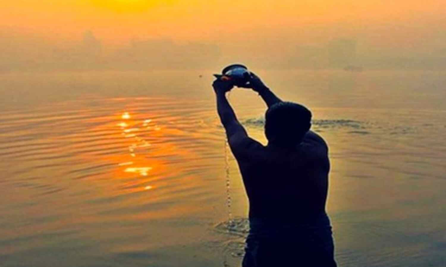 मकर संक्रान्ति पर सूर्य पूजा क्यों? मकर संक्रान्ति पर सूर्य पूजा क्यों?