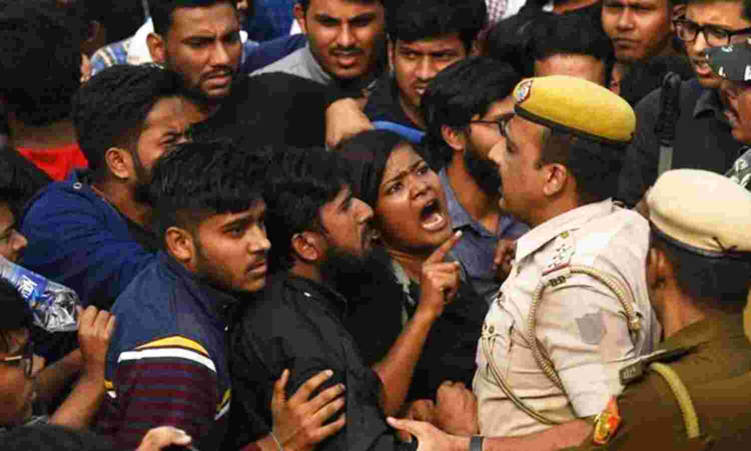 JNU : तर्कहीन विरोध की राजनीति का शिकार एक शिक्षा संस्थान