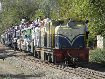 ब्रॉडगेज लाइन के लिए तीन माह बाद बंद हो सकती है नैरोगेज ट्रेन!