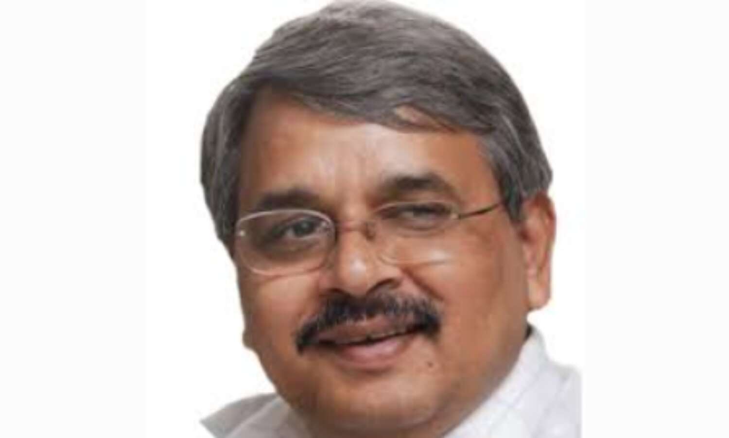 नींव की नई ईंटें लगाता भारत