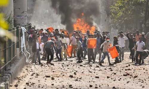 अनायास नहीं, पूर्व नियोजित था दिल्ली का दंगा