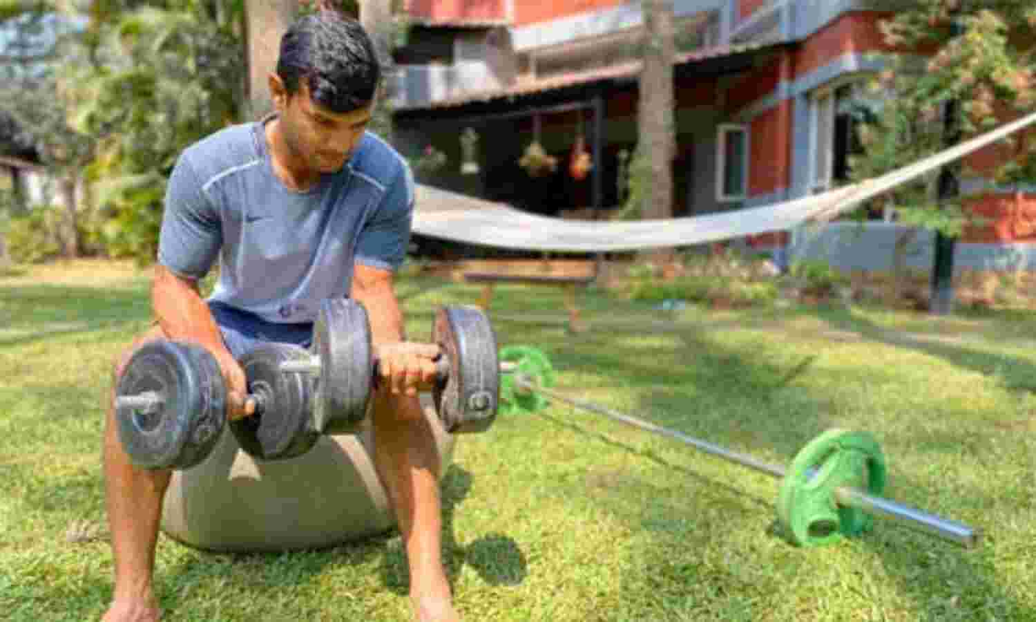 मयंक अग्रवाल घर पर भी अपनी फिटनेस का पूरा रख रहे हैं ध्यान