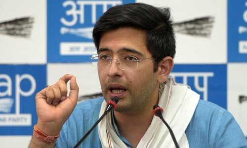 AAP MLA राघव चड्ढा के खिलाफ एफआईआर दर्ज, मुख्यमंत्री योगी पर लगाया था पिटवाने का आरोप AAP MLA राघव चड्ढा के खिलाफ एफआईआर दर्ज, मुख्यमंत्री योगी पर लगाया था पिटवाने का आरोप