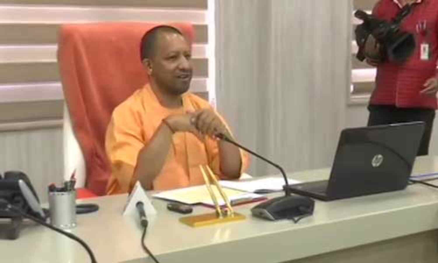 सीएम योगी ने कहा - केंद्र की तर्ज पर उप्र में भी सभी भर्ती परीक्षाओं के लिए एक एजेंसी का गठन किया जाए