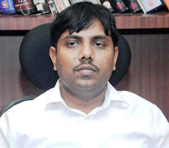 कोरोना : स्वदेश की कलेक्टर कौशलेंद्र विक्रम सिंह से विशेष बातचीत, इन सवालों का दिया जवाब