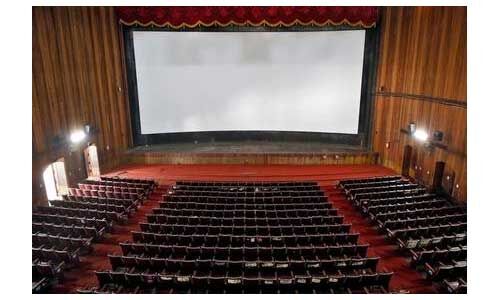 पश्चिम बंगाल में ममता बनर्जी ने दी सिनेमा हॉल खोलने की इजाजत, जानें क्या हैं गाइडलाइन्स