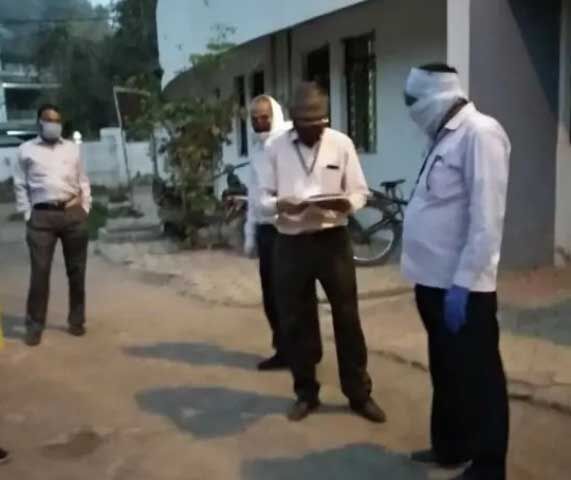 ग्वालियर : क्वारंटाइन युवकों ने स्वास्थ्य कर्मियों पर थूका