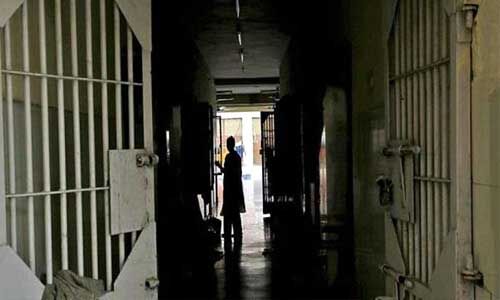 खुफिया और सुरक्षा एजेंसियों को डर, कहीं पैरोल पर छूट तो नहीं गए आईएसआई एजेंट खुफिया और सुरक्षा एजेंसियों को डर, कहीं पैरोल पर छूट तो नहीं गए आईएसआई एजेंट