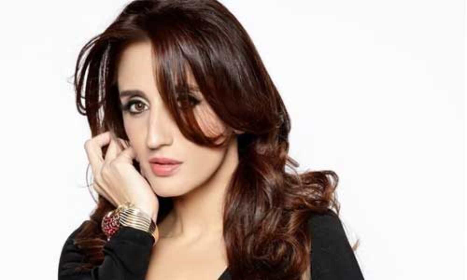 अभिनेता संजय खान की बेटी फराह अली खान का स्टाफ मिला कोरोना पॉजिटिव, क्वारंटाइन में गए सभी