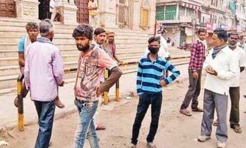 ग्वालियर : मजदूरों को पिछले 25 दिन से नहीं मिला है काम ग्वालियर : मजदूरों को पिछले 25 दिन से नहीं मिला है काम