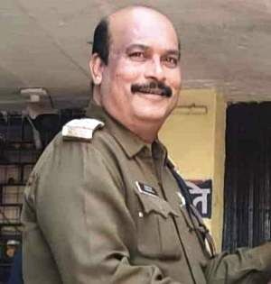 कोरोना कहर : उज्जैन में ड्यूटी के दौरान संक्रमित हुए टीआई की मौत कोरोना कहर : उज्जैन में ड्यूटी के दौरान संक्रमित हुए टीआई की मौत