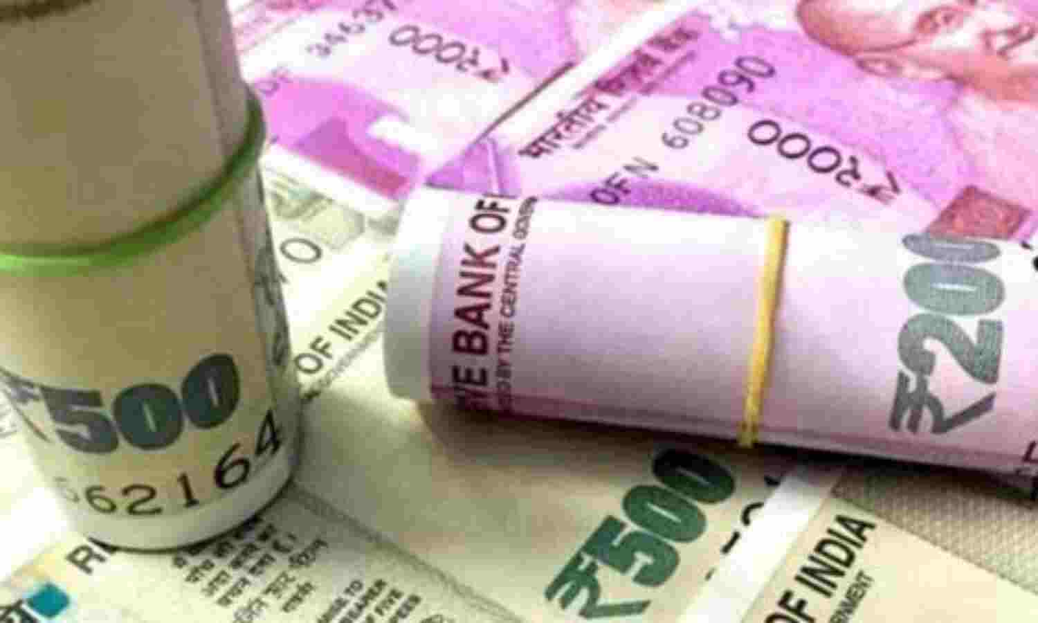 सरकारी बैंकों ने 6.45 लाख करोड़ रुपये के कर्ज को मंजूरी दी : वित मंत्री