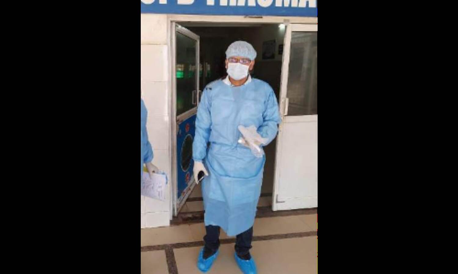 डॉ. रघुवंशी कोरोना योद्धा के रूप में लोगों को बचाने में जुटे हैं जी-जान से