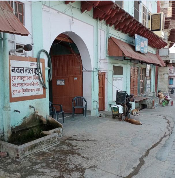 सीख दीजिये ताकू जाकू सीख सुहाय