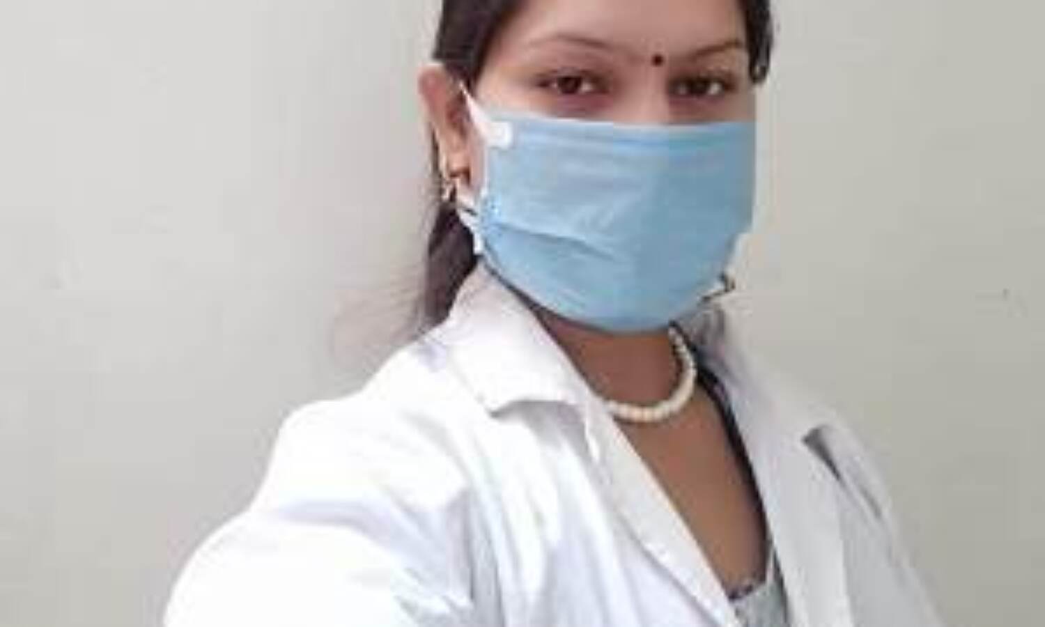 अग्रिम योद्धा के रूप में रेखा राठौर कोरोना की जंग में दे रही हैं योगदान