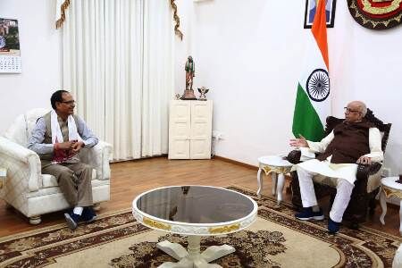 शिवराज ने की राज्यपाल से भेंट, मंत्रिमंडल का हो सकता है विस्तार