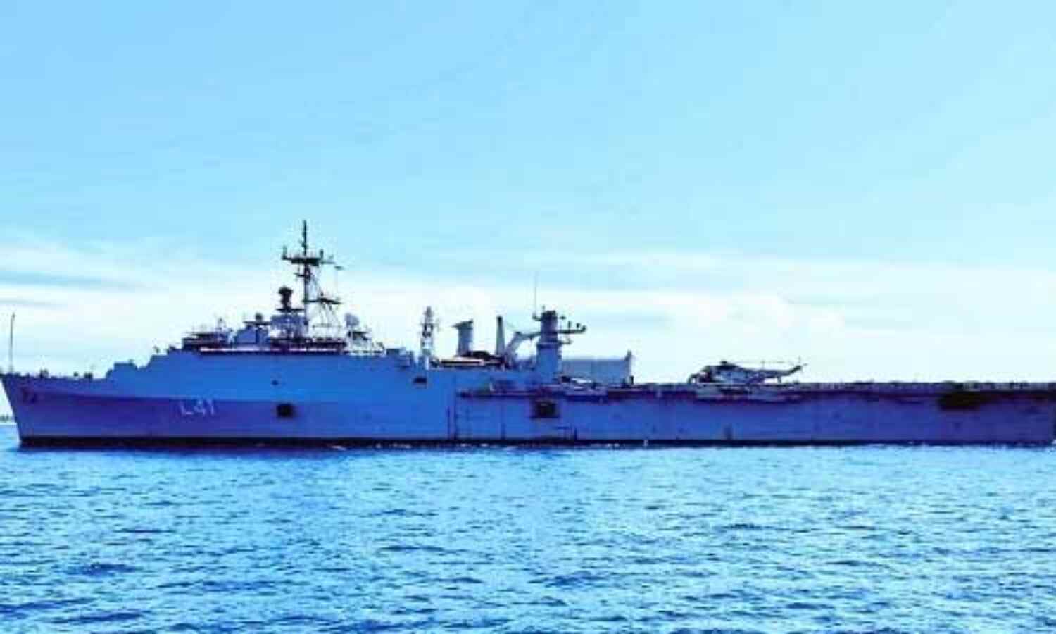 नौसेना ने हिंद महासागर क्षेत्र में कई देशों के लिए चिकित्सा और खाद्यान्न सामग्री भेजीं