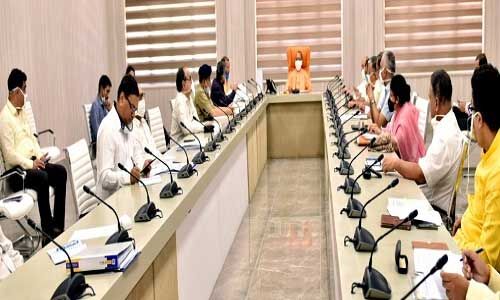 प्रवासी कामगारों के लिए रोजगार की व्यापक कार्ययोजना करें तैयार : योगी आदित्यनाथ